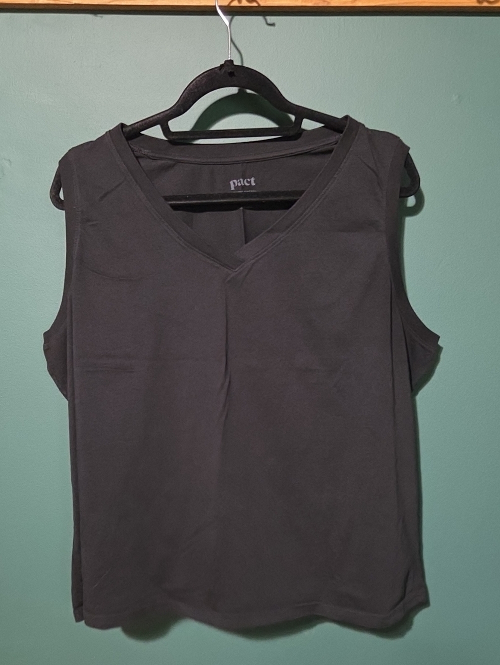 Pact Women's Softspun  V-Neck Tank Bundle - 2 Tanks - Black and Castor Green 3x